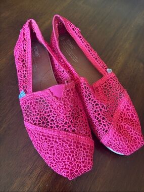 Toms Crochet Slip-On Flats in Bright Pink